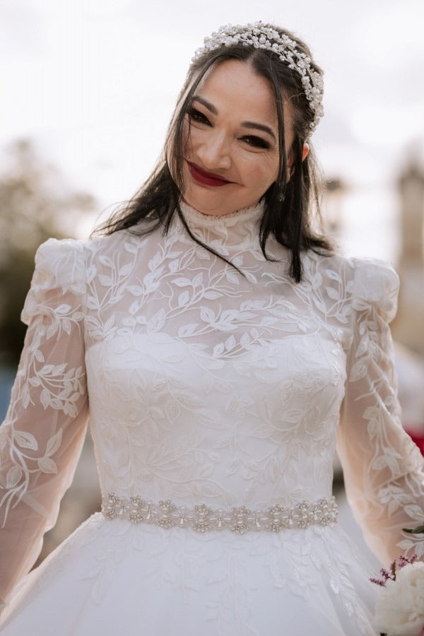 Long A-line High Neck Lace Plus Size Wedding Dresses with Sleeves Long A-line High Neck Lace Plus Size Wedding Dresses with Sleeves