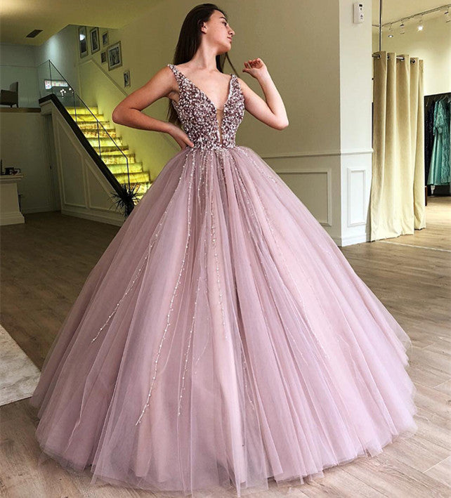 Amazing Long Ball Gown V-Neck Tulle Prom Dress with Beading