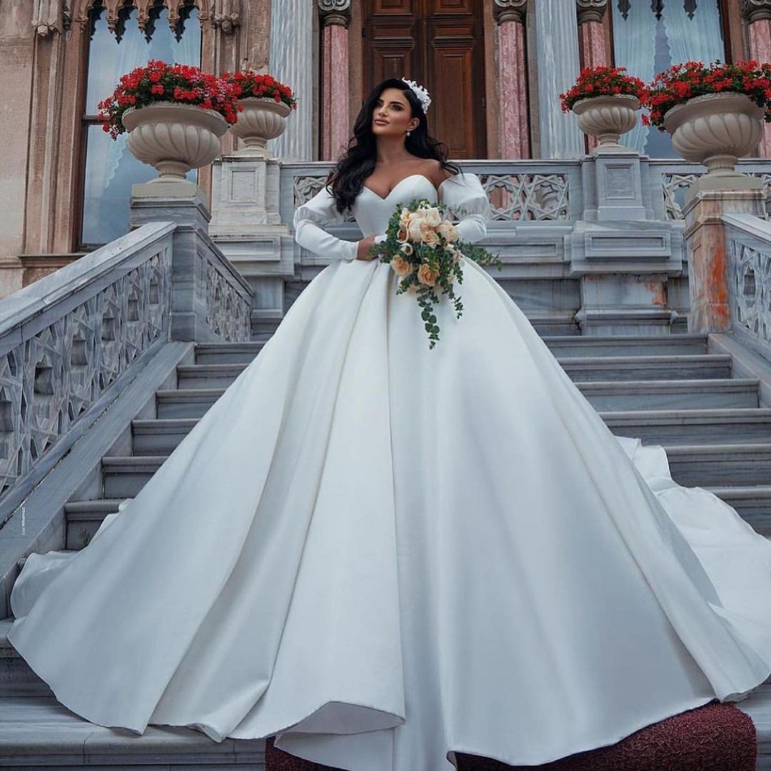 Amazing Long Princess Satin Sweetheart Wedding Dresses with Sleeves   BIZTUNNEL