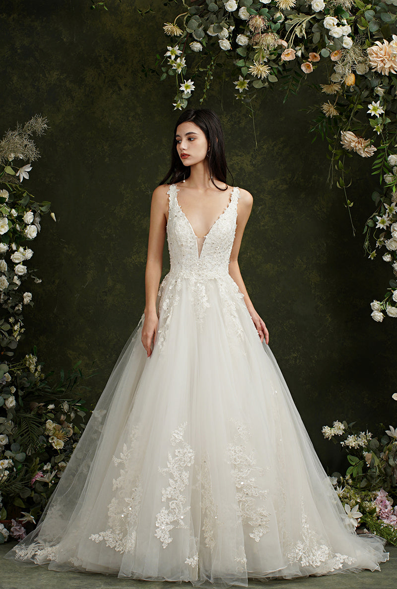 chinese dress ladies Elegant Long A-Line V-neck Lace Wedding Dresses With Long Sleeves