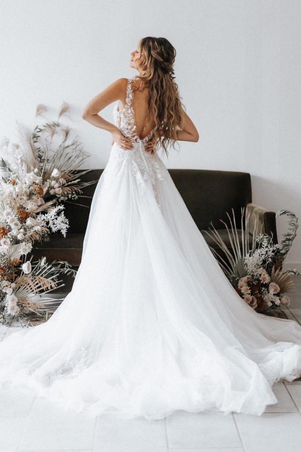 Boho Long A-line V-neck Lace Tulle Backless Wedding Dresses BIZTUNNEL Boho Long A-line V-neck Lace Tulle Backless Wedding Dresses BIZTUNNEL