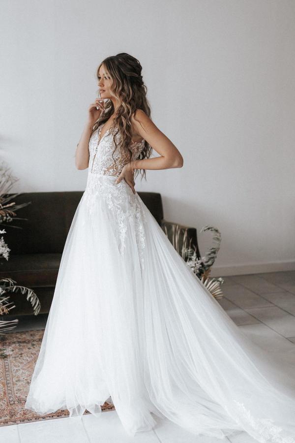 Boho Long A-line V-neck Lace Tulle Backless Wedding Dresses BIZTUNNEL Boho Long A-line V-neck Lace Tulle Backless Wedding Dresses BIZTUNNEL
