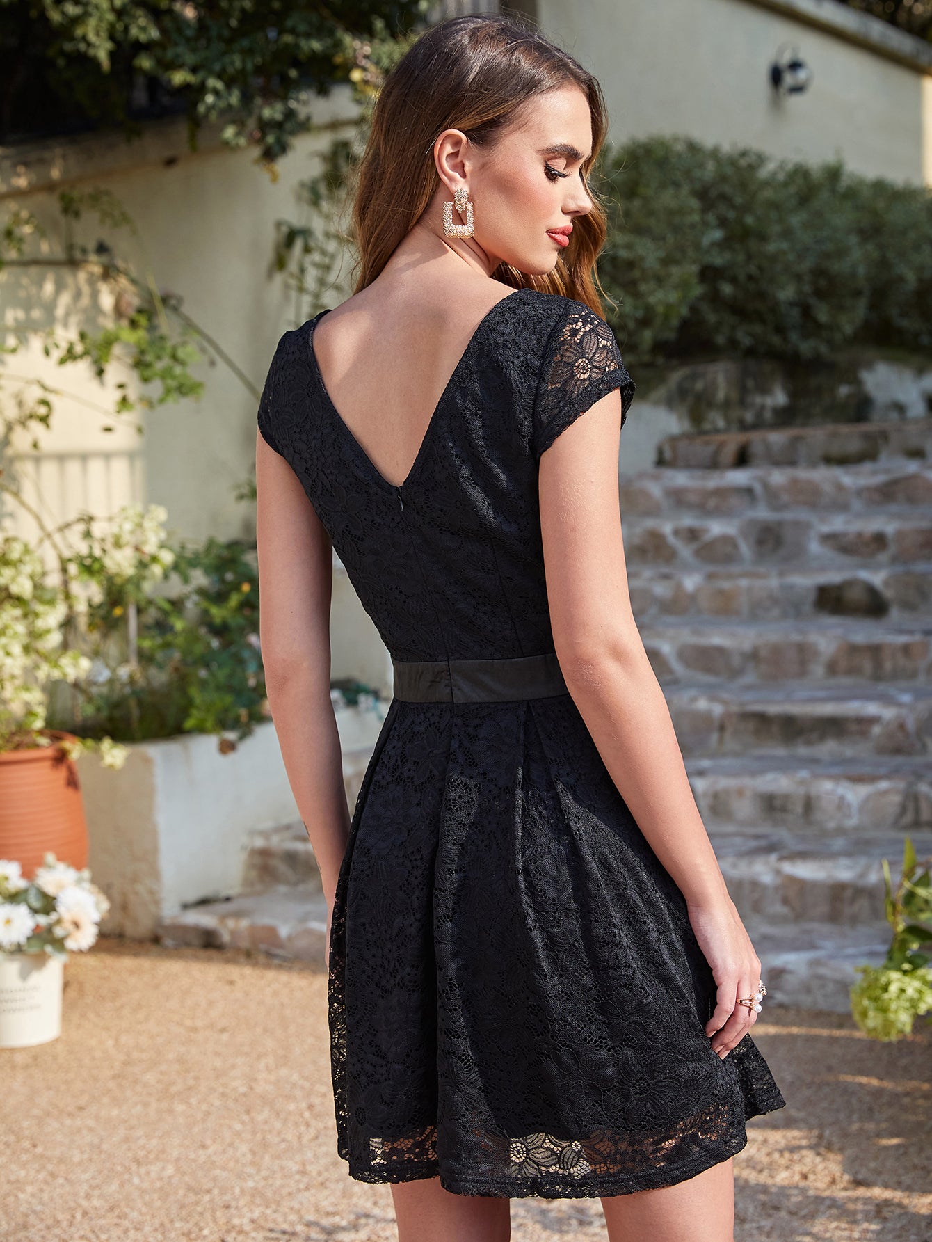 Cap Sleeves Short Formal Dress Round Neck Lace A line Bridesmaid Dress   BIZTUNNEL