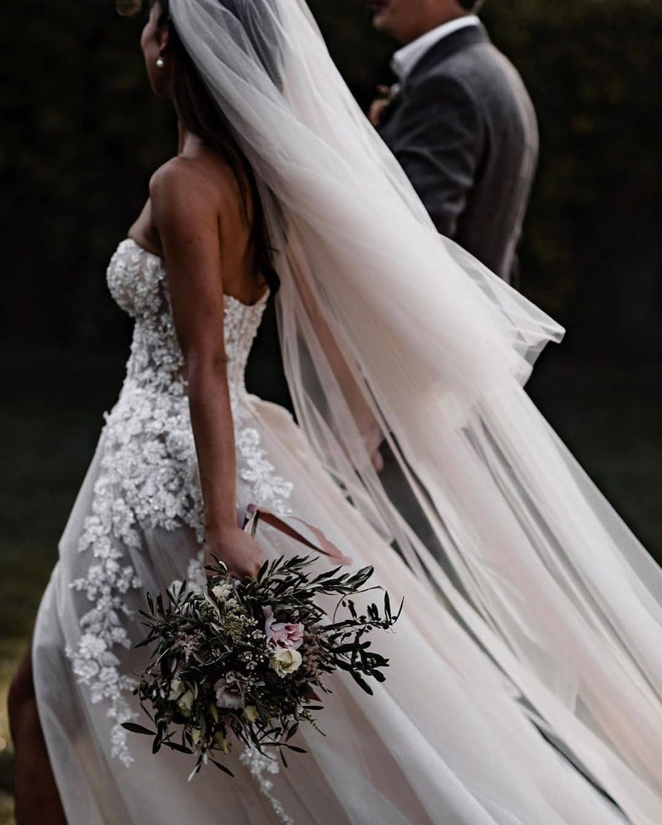 Timeless A Line Sweetheart Lace Tulle White Wedding Dress Brides Dress main image 0
