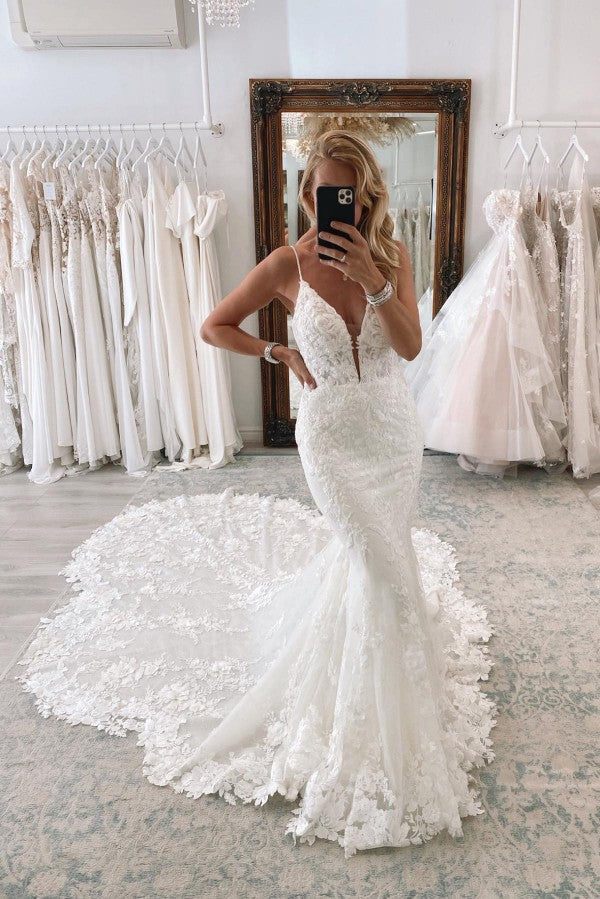 Chic Long Mermaid Sweetheart Sleeveless Spaghetti Straps Lace Backless Wedding Dresses Chic Long Mermaid Sweetheart Sleeveless Spaghetti Straps Lace Backless Wedding Dresses