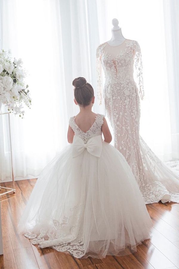 Shiny Ball Gown Sashes/Ribbons Ivory Sleeveless Flower Girl Dresses main image 0