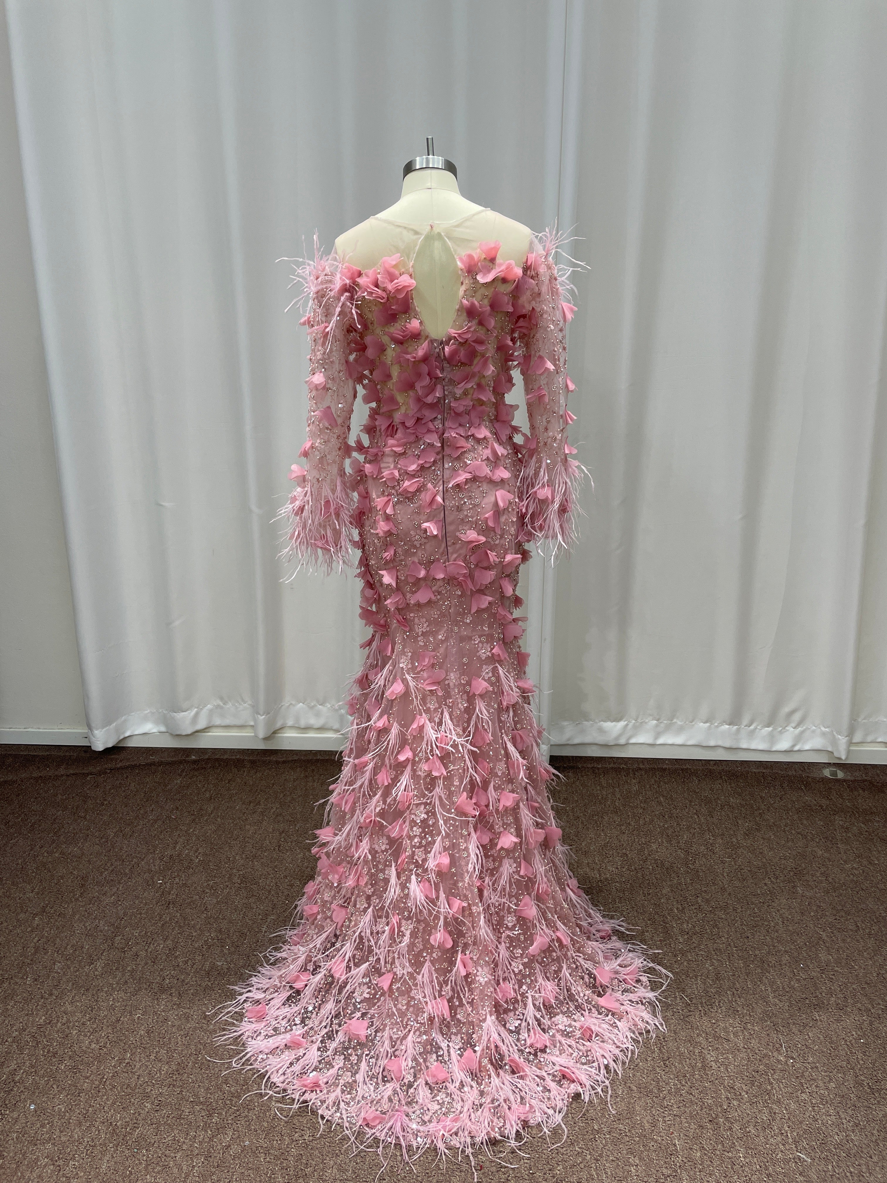 Pink Long Sleeves Mermaid Evening Dresses with Feather