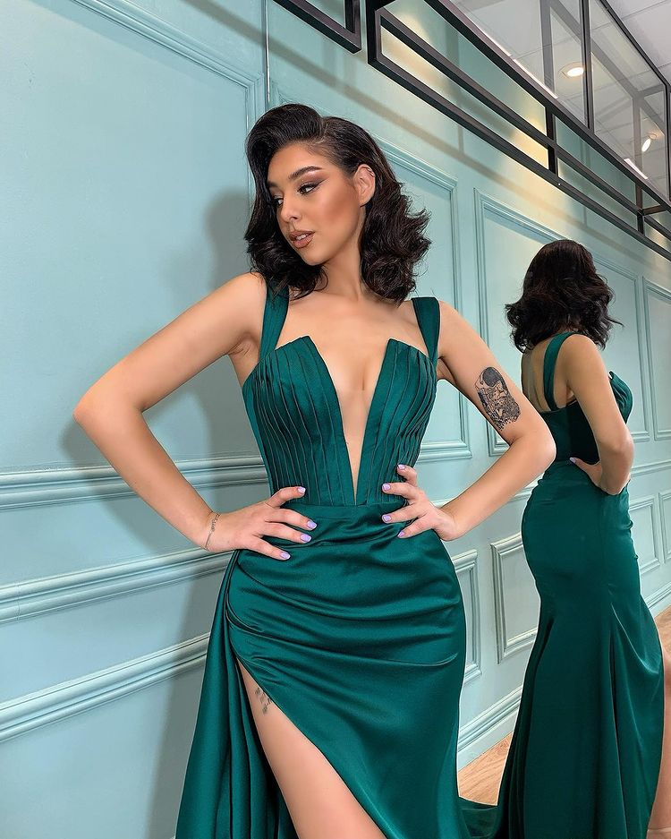 slim fit dress slacks Zapaka Women Dark Green Prom Dress with Appliques Mermaid Lace-Up Back Party Dress, Dark Green / US2 main image 0