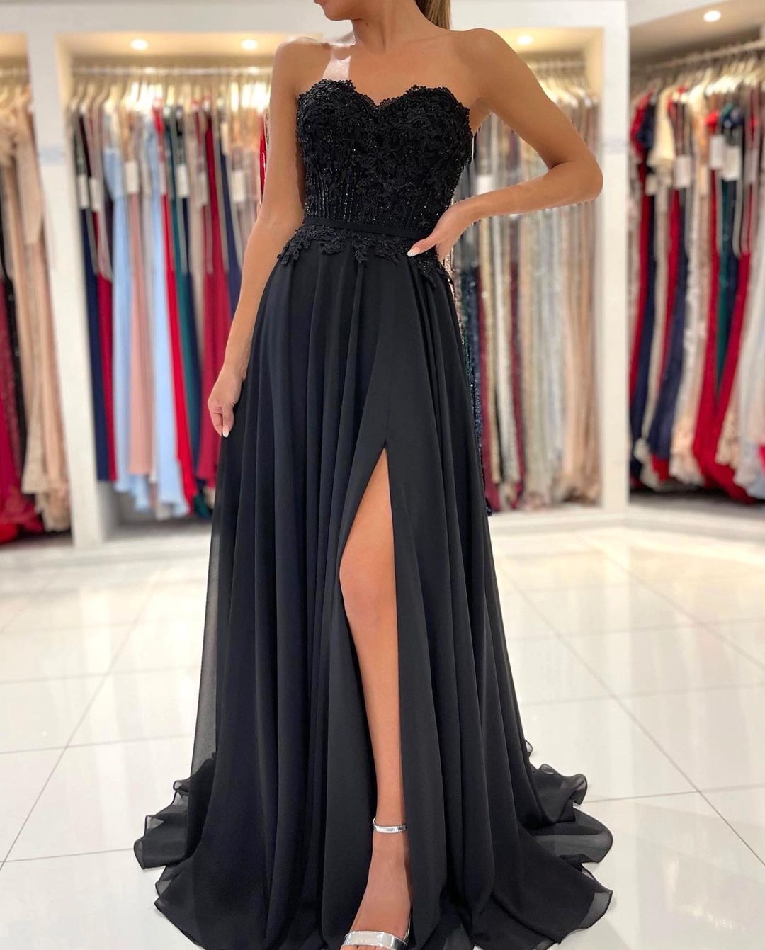 Elegant Black Long A-line Sweetheart Chiffon Prom Dress with Slit BIZTUNNEL Elegant Black Long A-line Sweetheart Chiffon Prom Dress with Slit BIZTUNNEL