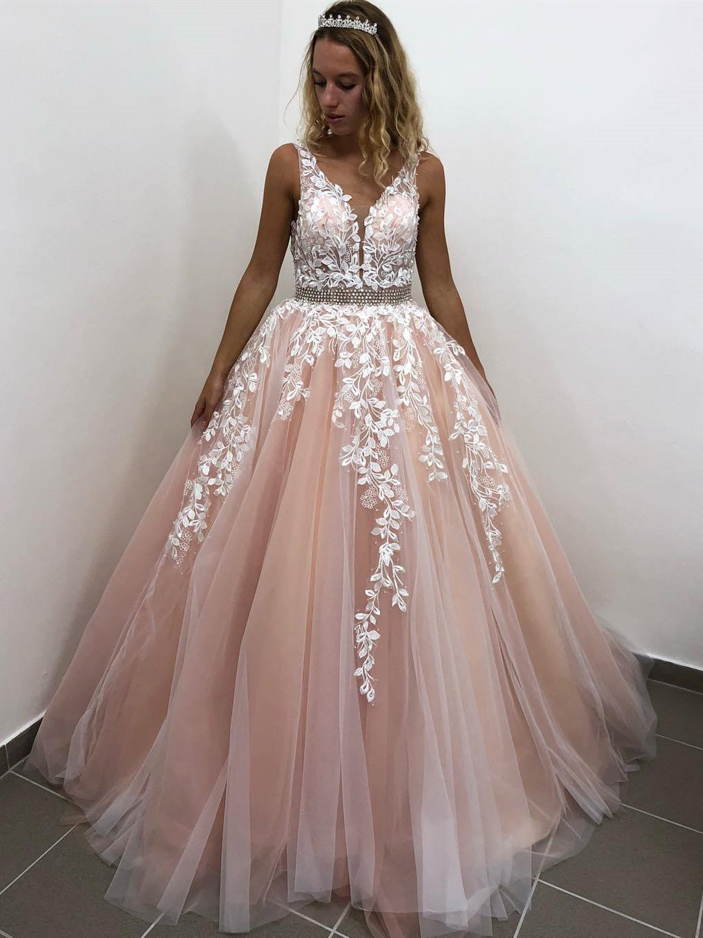 Elegant Long A-line V-neck Tulle Lace Backless Formal Prom Dresses Elegant Long A-line V-neck Tulle Lace Backless Formal Prom Dresses