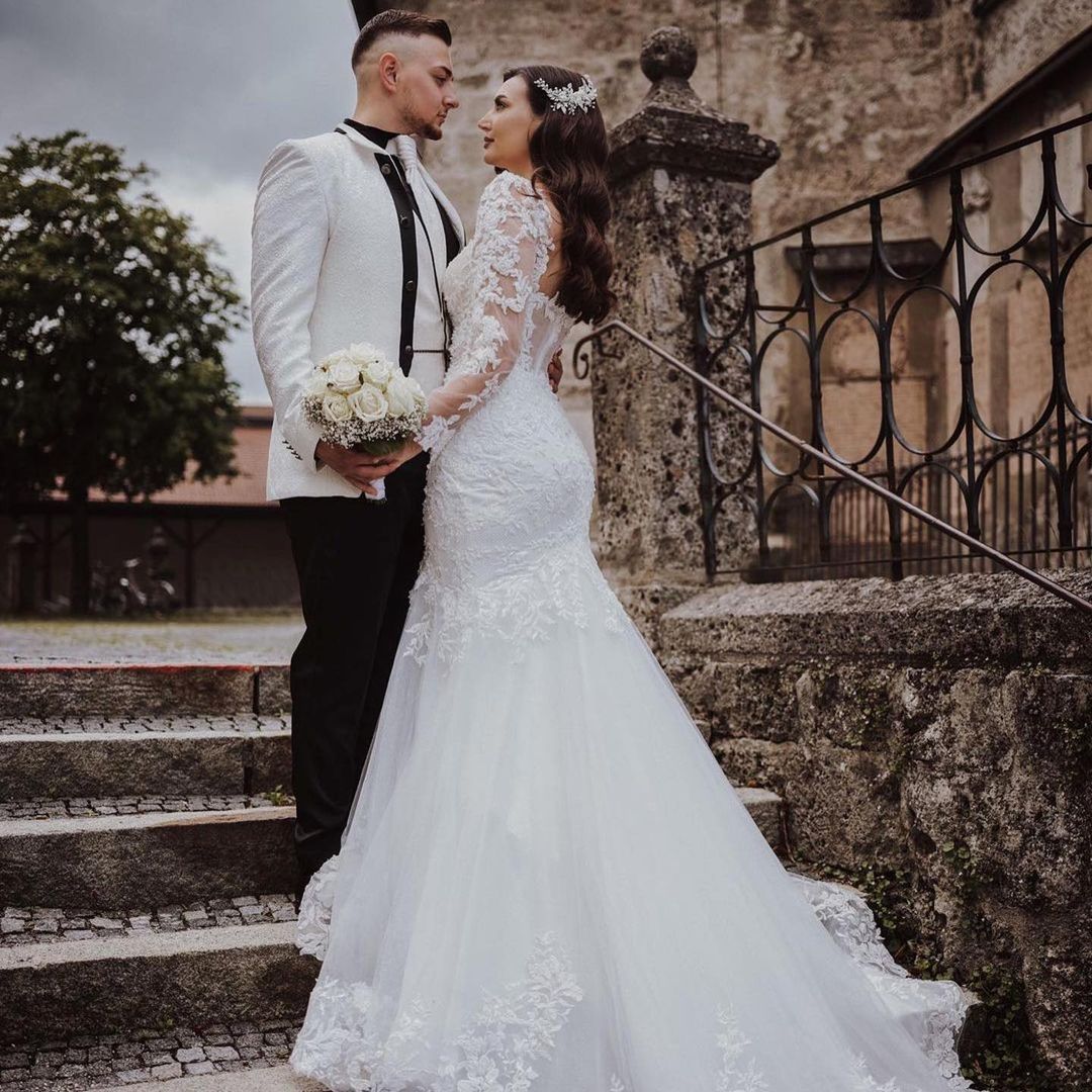 Elegant Long Mermaid Lace Open Back Wedding dresses with Sleeves Elegant Long Mermaid Lace Open Back Wedding dresses with Sleeves