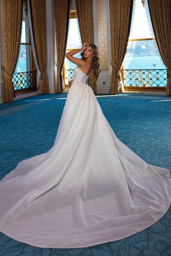Elegant Long Mermaid Sweetheart Lace Wedding Dress with Detachable Train Elegant Long Mermaid Sweetheart Lace Wedding Dress with Detachable Train