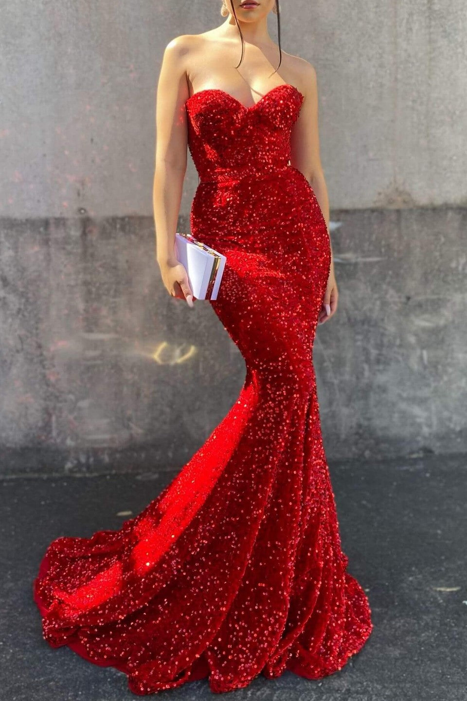 Elegant Sequined Sweetheart Mermaid Long Prom Dress with Ruffle
