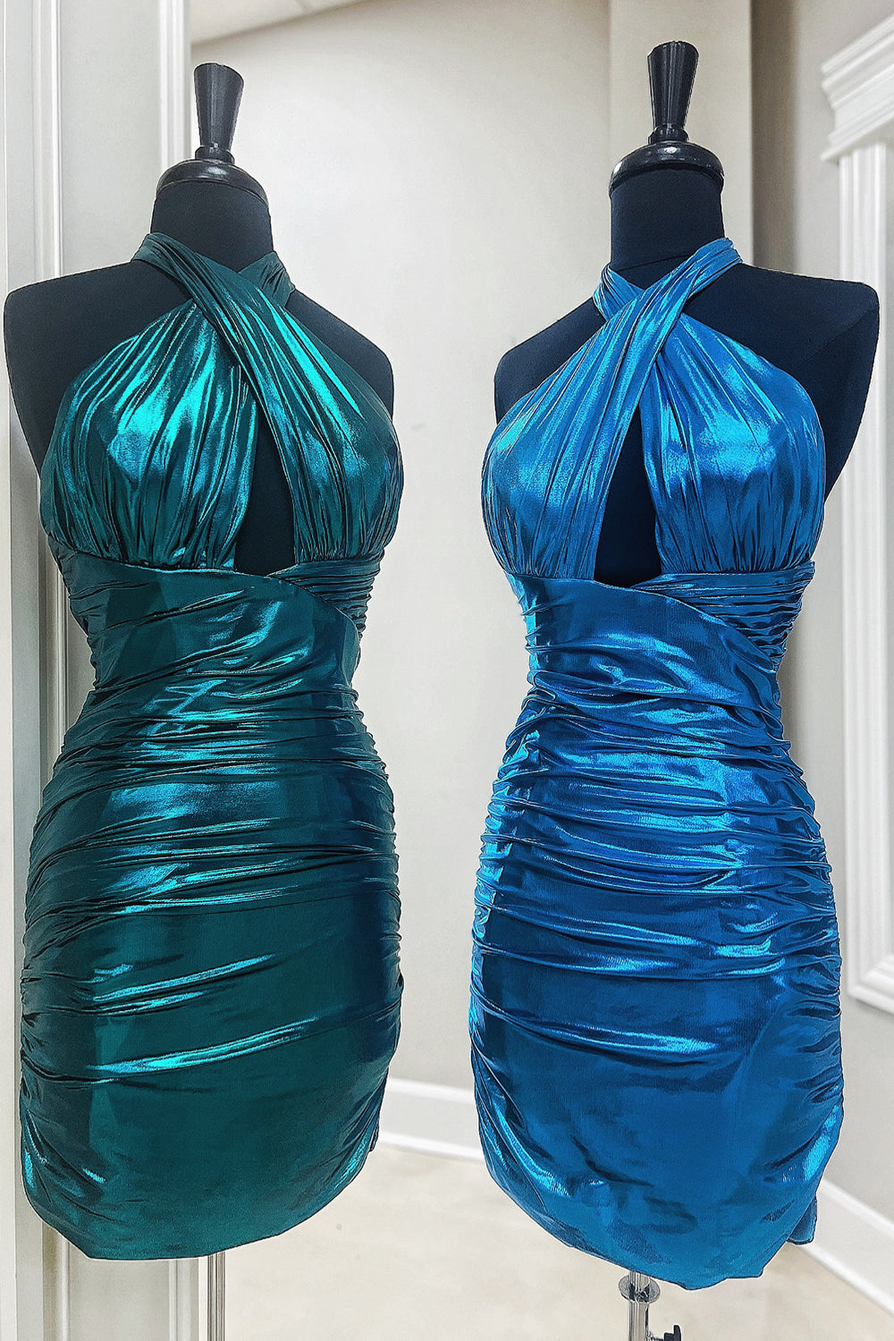 Emerald Green Cross Halter Satin Tight Short Homecoming Dress – BIZTUNNEL
