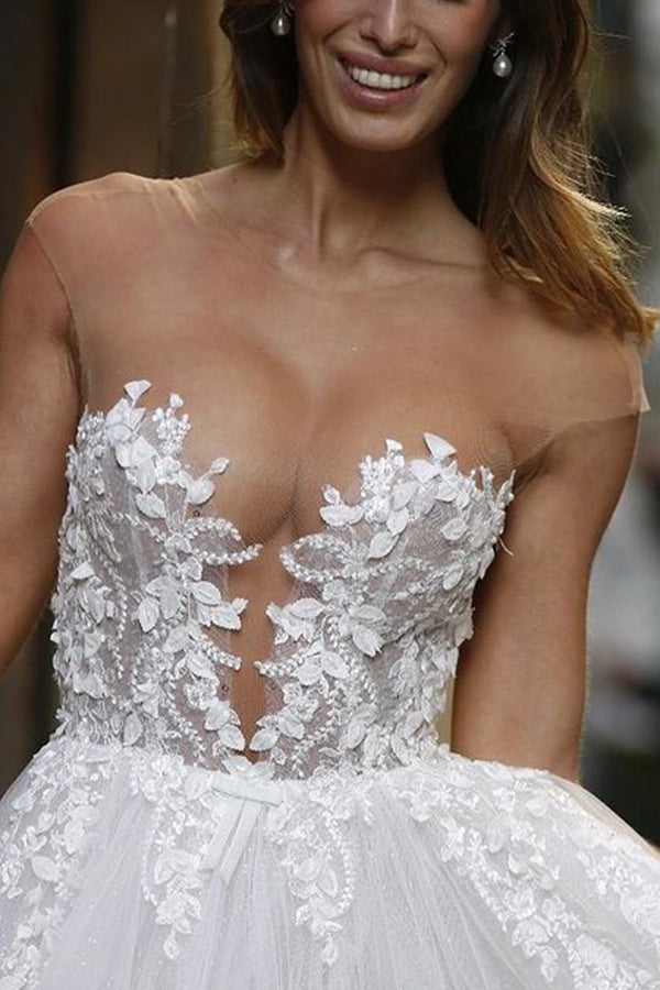 Gorgeous Applique Detail Plunging Neck Lace Overlay Tulle Wedding Dress main image 0