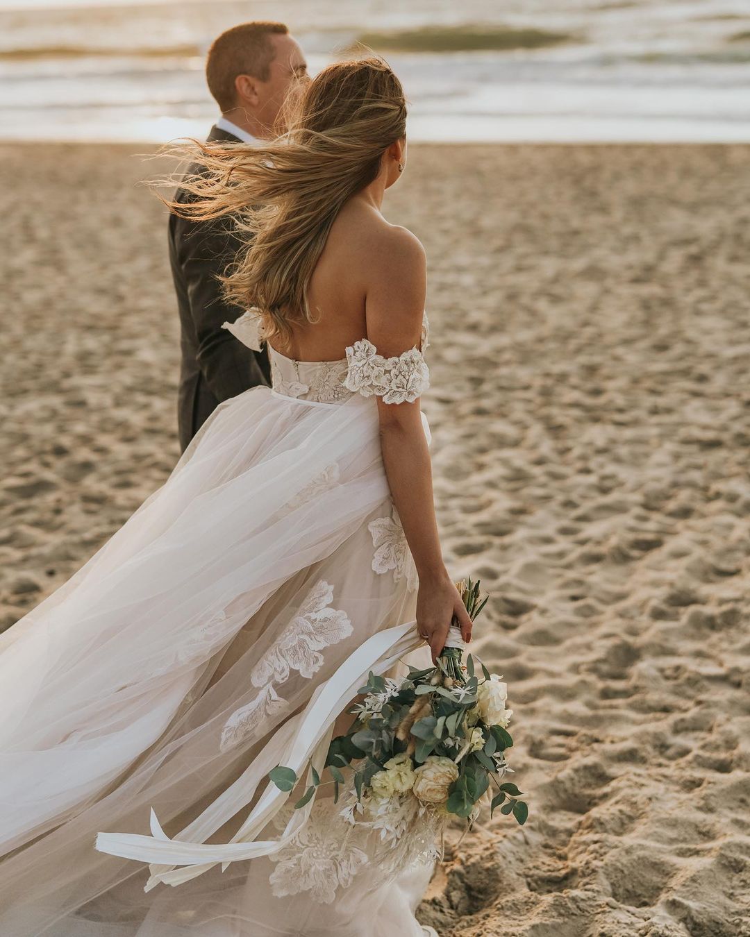 Unique A Line Off The Shoulder Tulle Sequin Applique Feather Long Wedding Dresses C4260