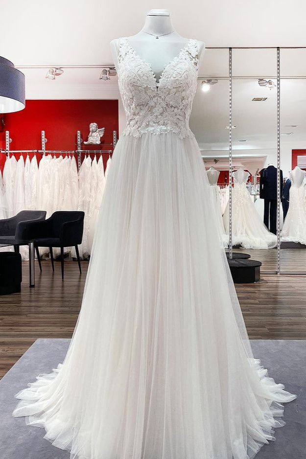 Long A-Line Tulle V Neck Open Back Appliques Lace Wedding Dress