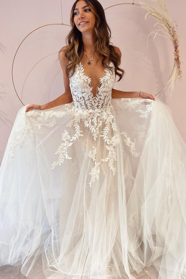 Stunning Long A-Line V-neck Appliques Lace Tulle Prom Dress With Slit main image 1