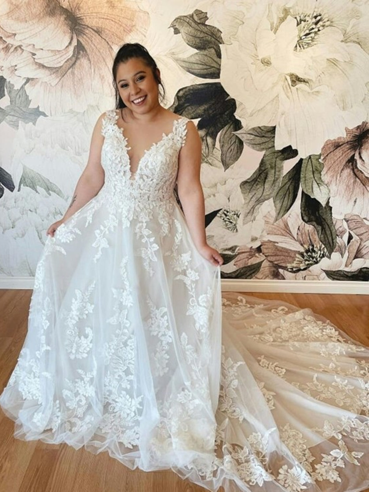 bridal dress open back Long A-line V-neck Tulle Lace Open Back Wedding Dress White Bridal Gow – BIZTUNNEL