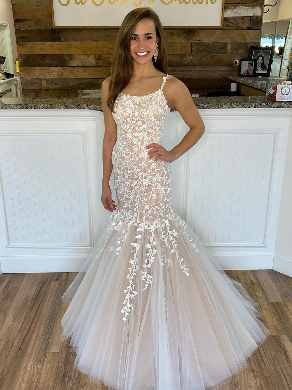 Long Mermaid Spaghetti Straps Tulle Lace Backless Formal Prom Dresses –  BIZTUNNEL