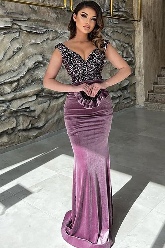 Long Mermaid V-neck Velvet Prom Dress with Glitter BIZTUNNEL Long Mermaid V-neck Velvet Prom Dress with Glitter BIZTUNNEL