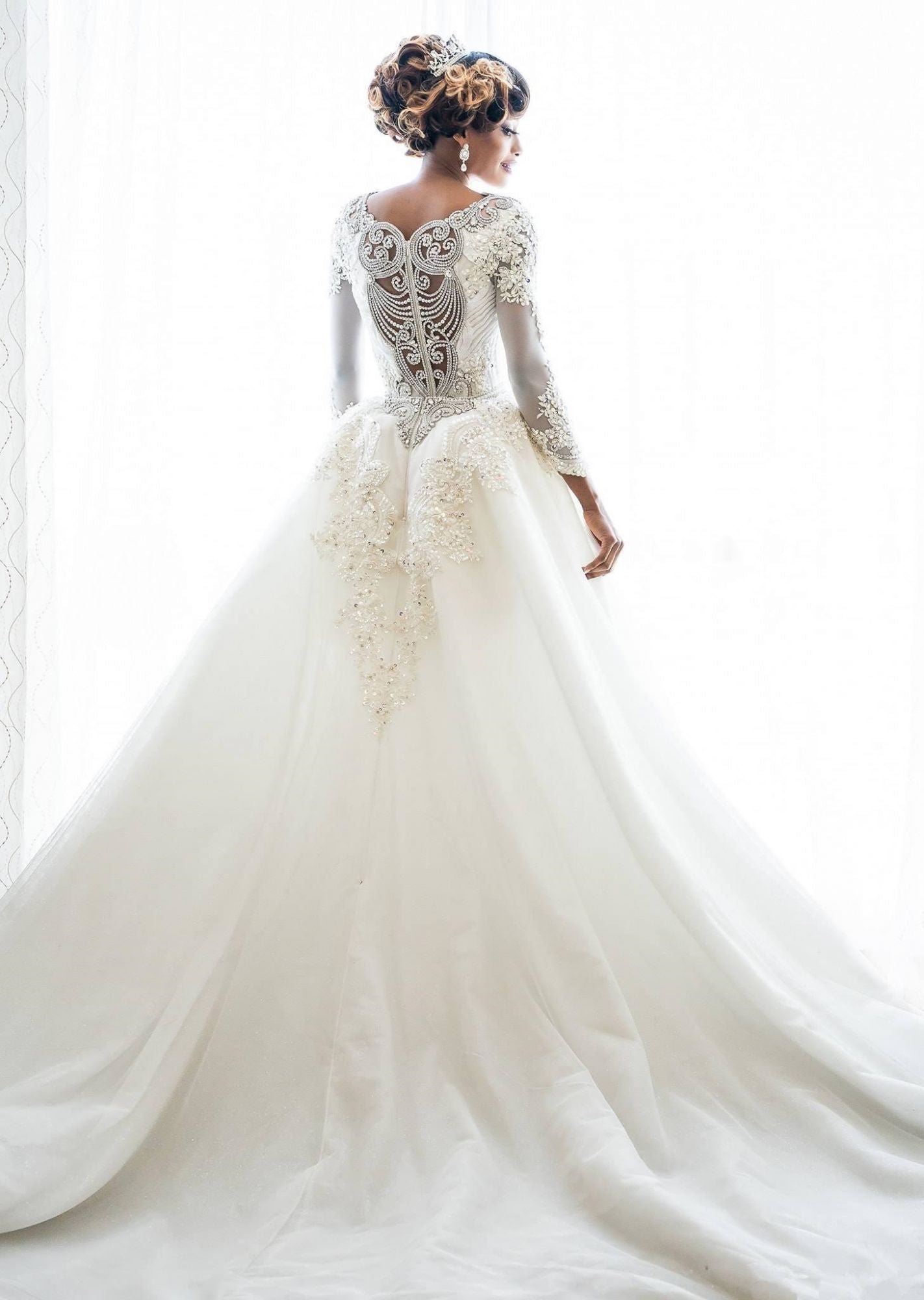 fitted lace wedding dress Long Sleeve Mermaid Beads Lace Appliques Wedding Dresses with Overskirt