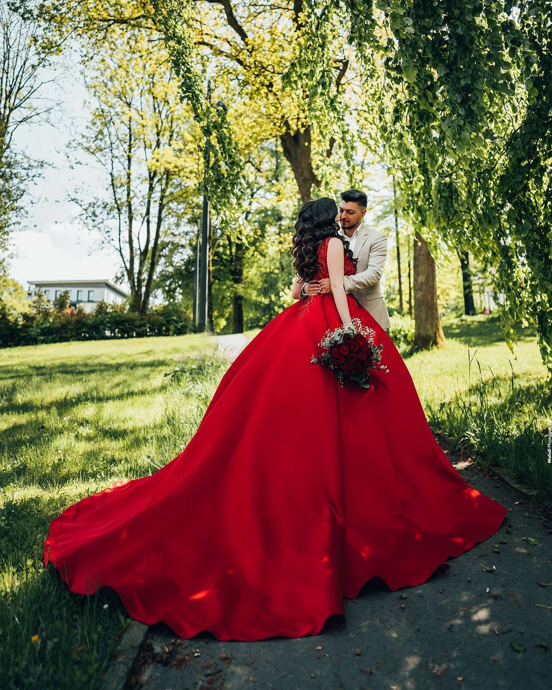 open lace back dress Luxury Long Princess Satin V-Neck Wedding Dresses with Lace