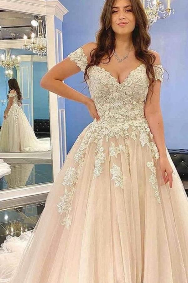 Modest Long A-line Tull Backless Lace Wedding Dress