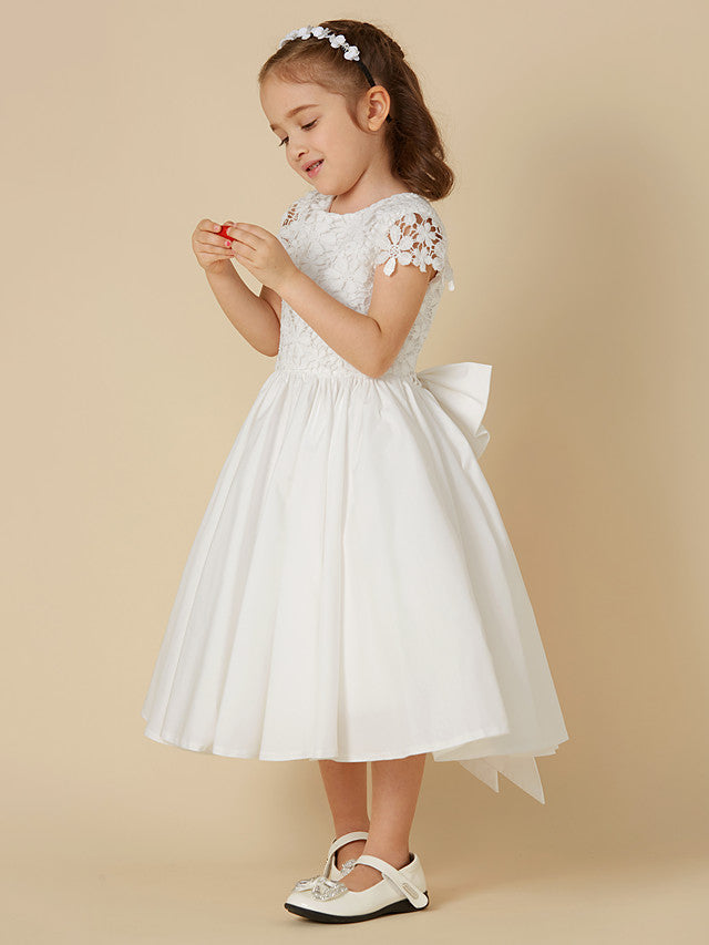 Short A-Line Lace Scoop Neck Wedding First Communion Flower Girl Dresses with Sleeves Short A-Line Lace Scoop Neck Wedding First Communion Flower Girl Dresses with Sleeves
