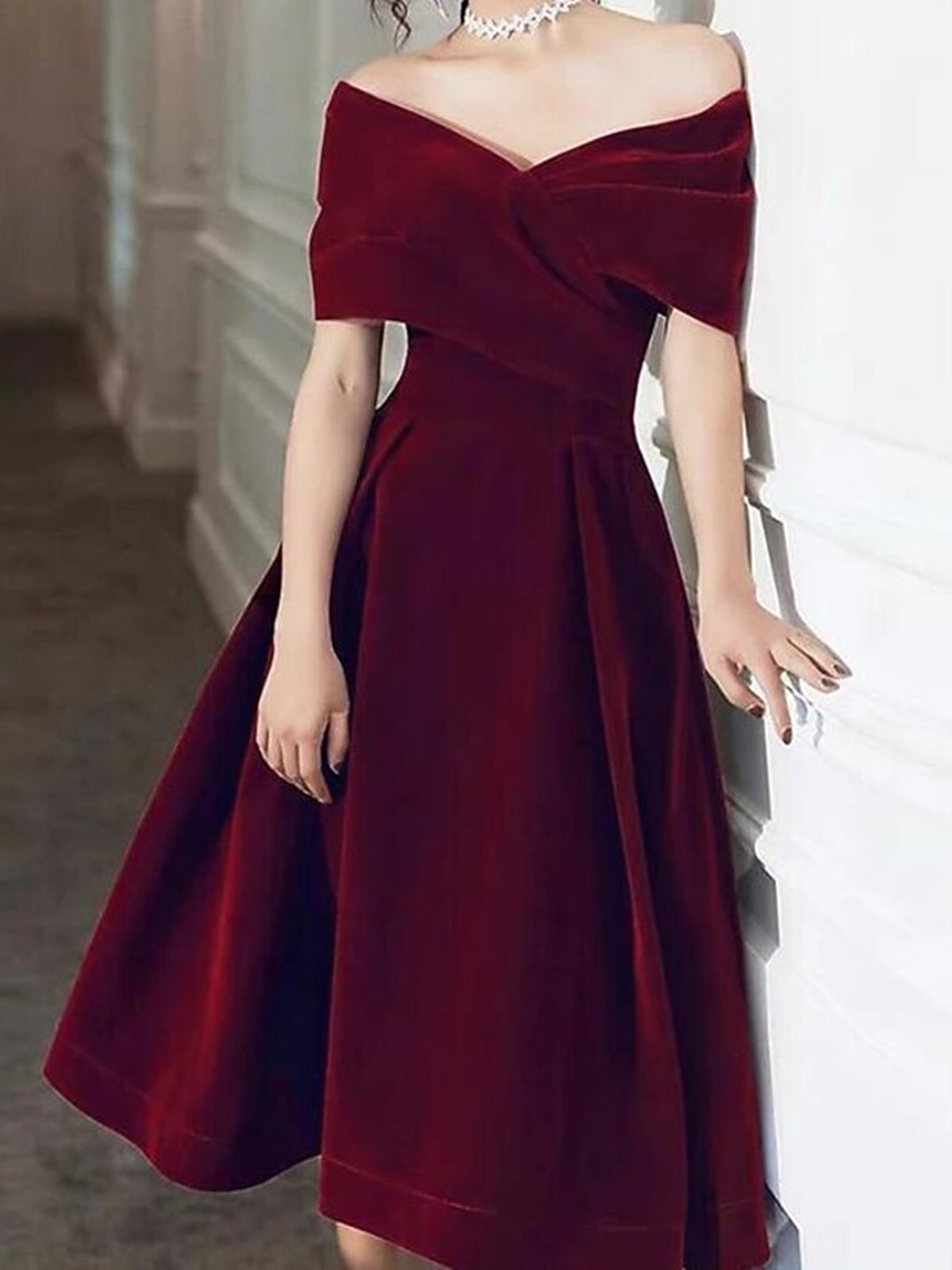 Short A-line Off the Shoulder Velvet Prom Dress Burgundy Formal Graduation Evening Dresses Short A-line Off the Shoulder Velvet Prom Dress Burgundy Formal Graduation Evening Dresses