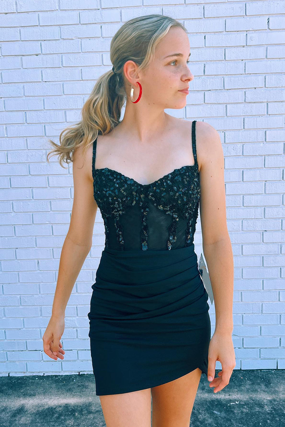 black corset hoco dress Sparkly Black Corset Satin Tight Short Homecoming Dress with Sequins –  BIZTUNNEL