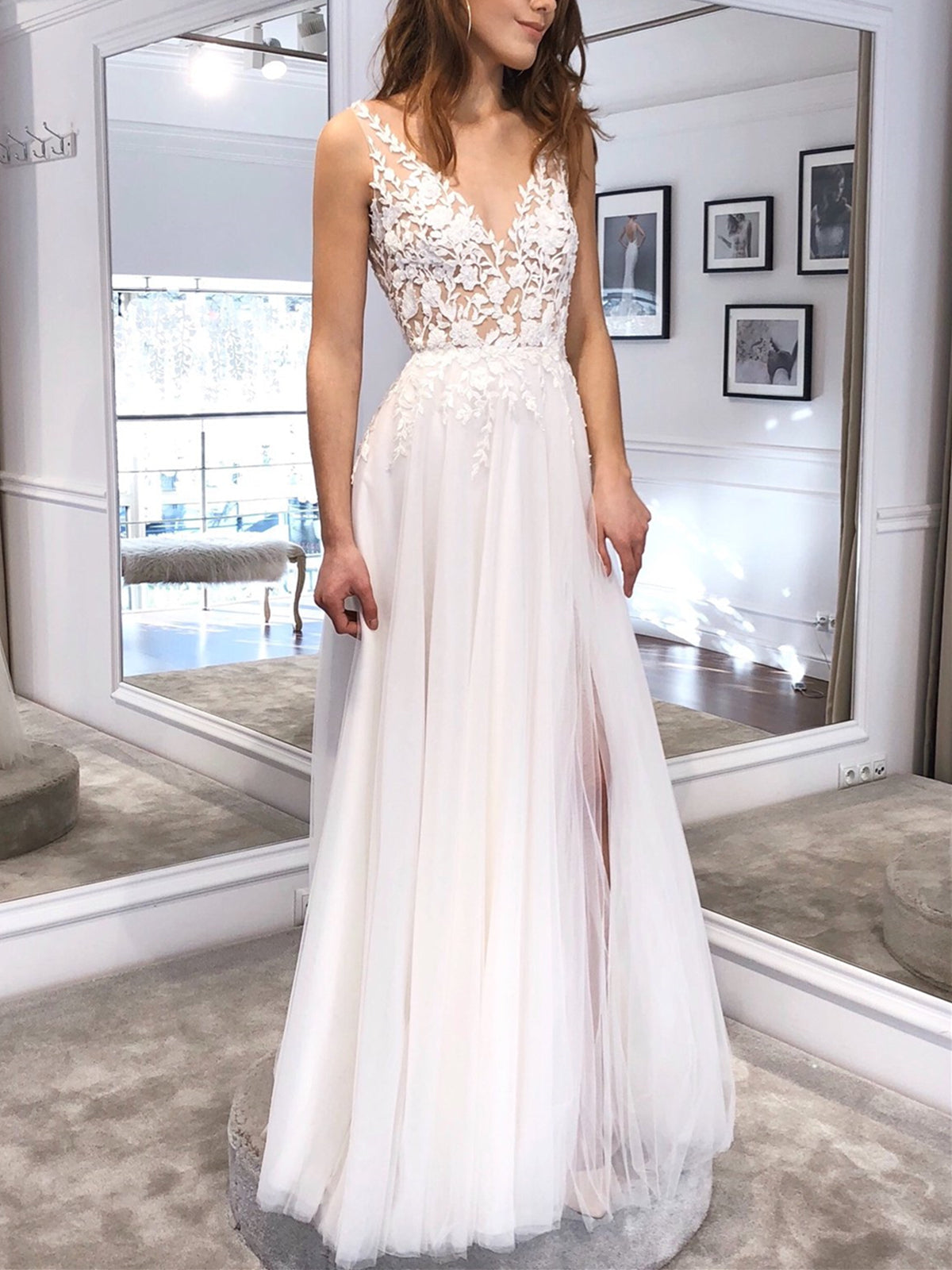 chinese dress ladies White Long A Line V Neck Tulle Backless Lace Prom Dress with Slit