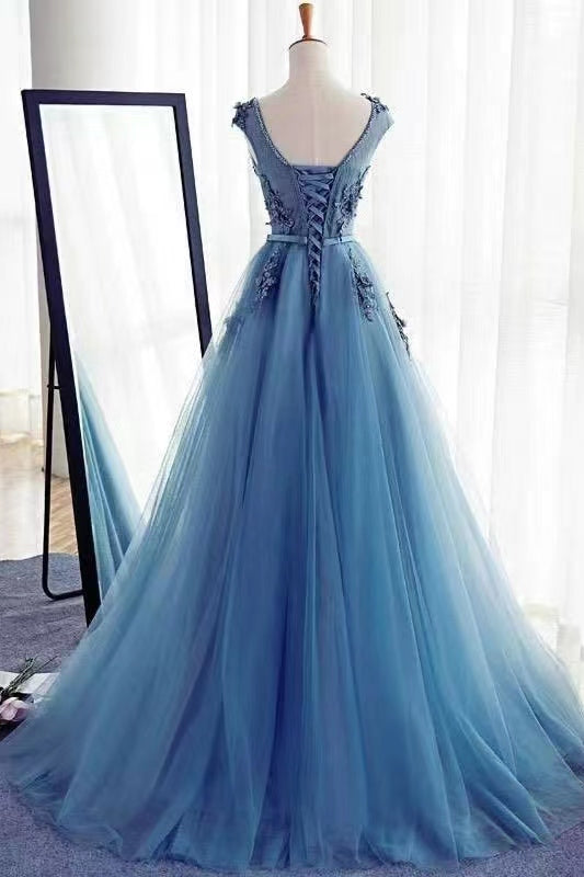 Stunning Jewel Sleeveless A-Line Tulle Prom Dress Featuring Appliques