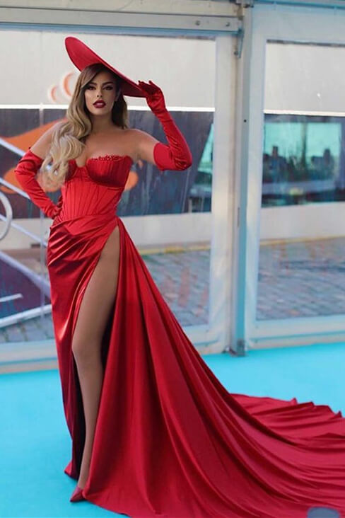 Stunning Red Off-the-Shoulder Evening Dress with Strapless Design and Elegant Long Sleeves Featuring a Stylish Slit
