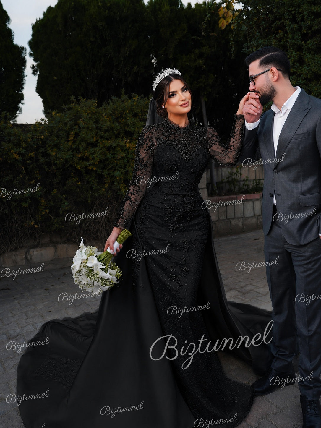 Black-Charming Long Sleeves High Neck Satin Lace Mermaid Wedding Dress