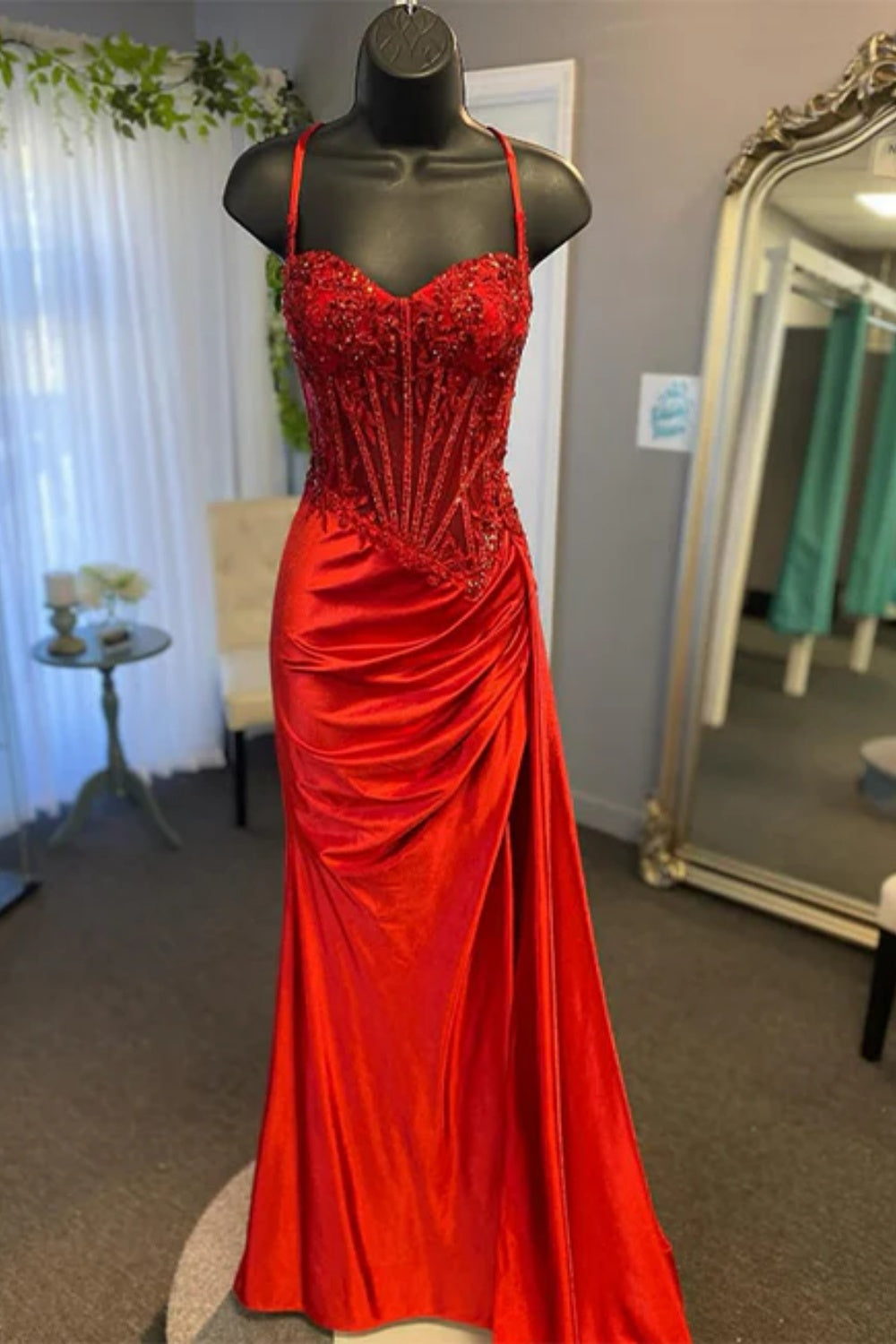 Biztunnel Black Spaghetti Strap Beaded Sleeveless Mermaid Evening Dress with Split