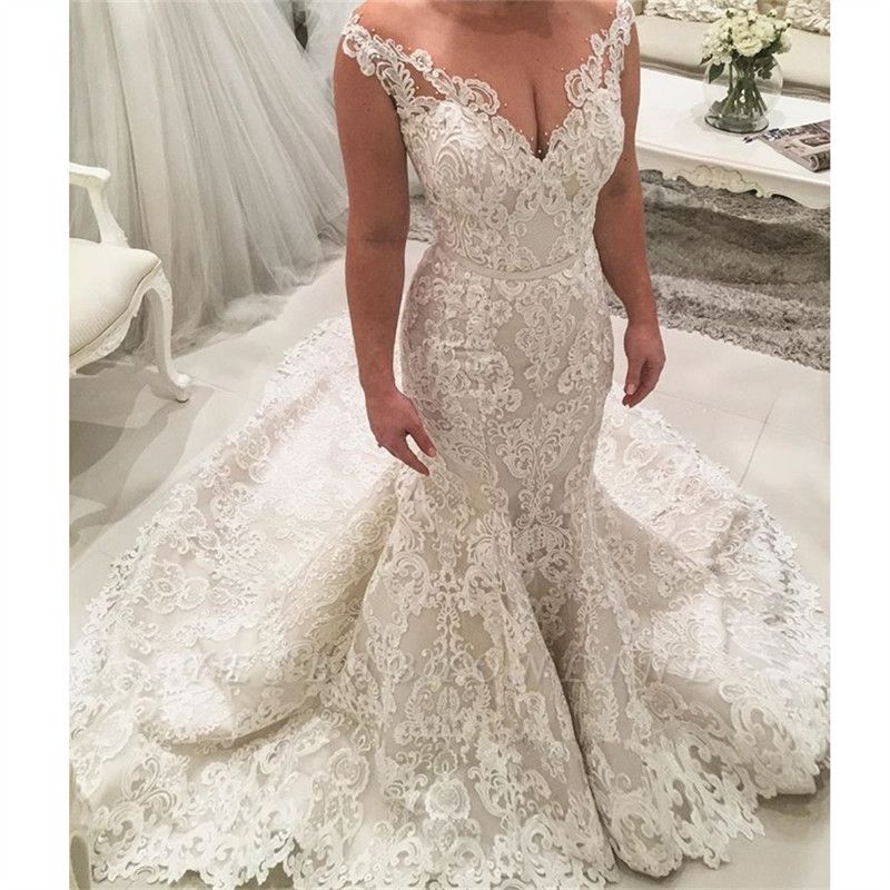 Biztunnel Deep V-Neck Floor-Length Mermaid Wedding Dress with Lace Appliques