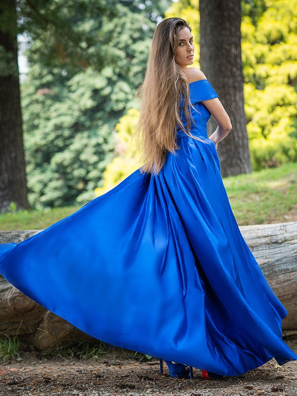 Biztunnel Royal Blue Off the Shoulder Long A Line Evening Dress with Split