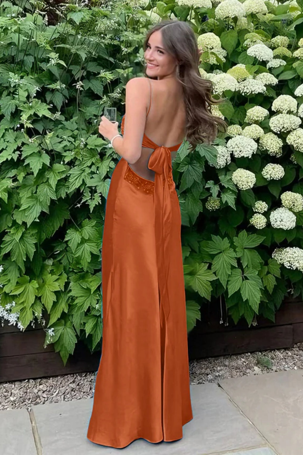 Biztunnel Simple V-neck Satin Spaghetti Straps Sheath Prom Dress