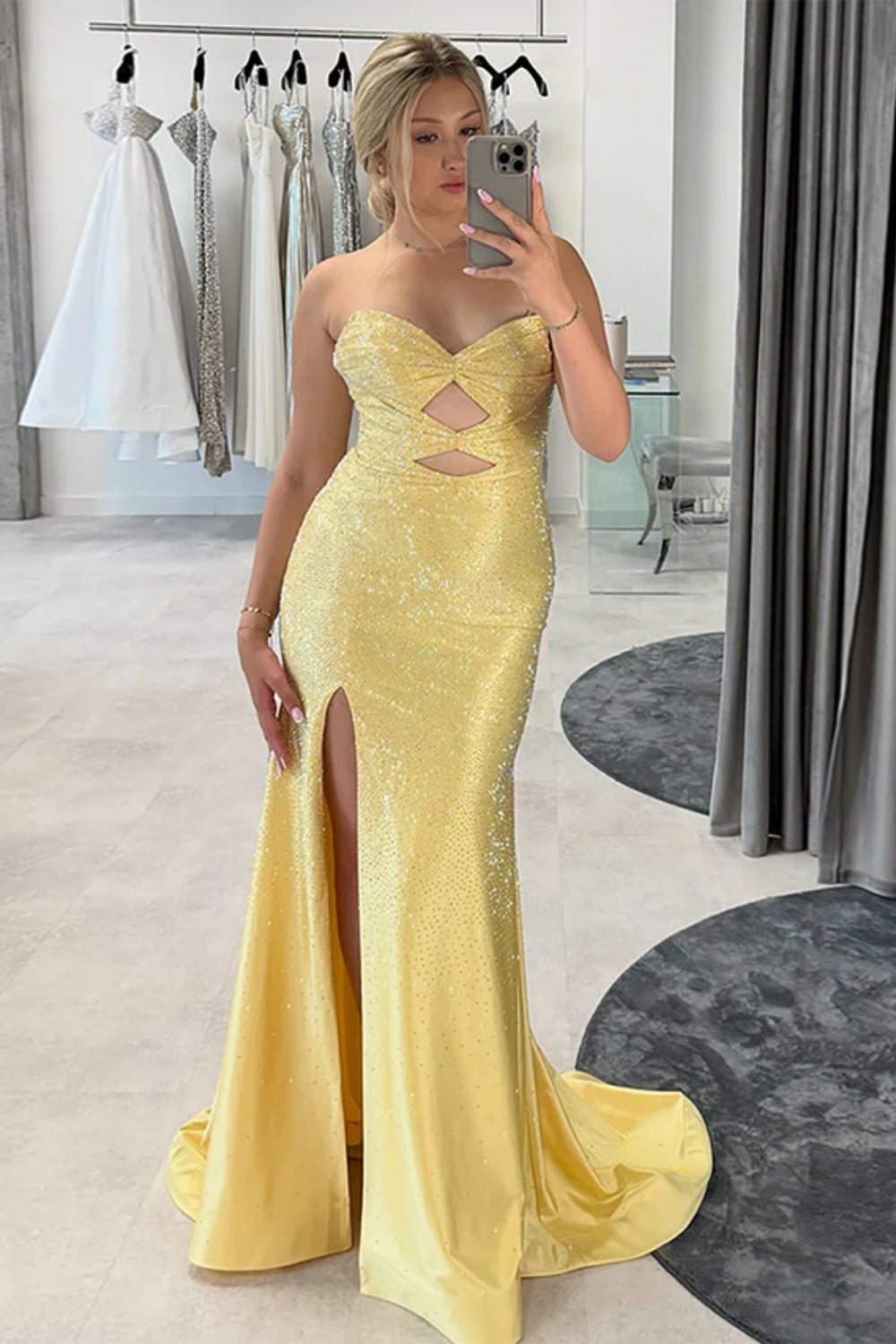 Biztunnel Sweetheart Sequined High-split Mermaid Prom Dress with Keyhole