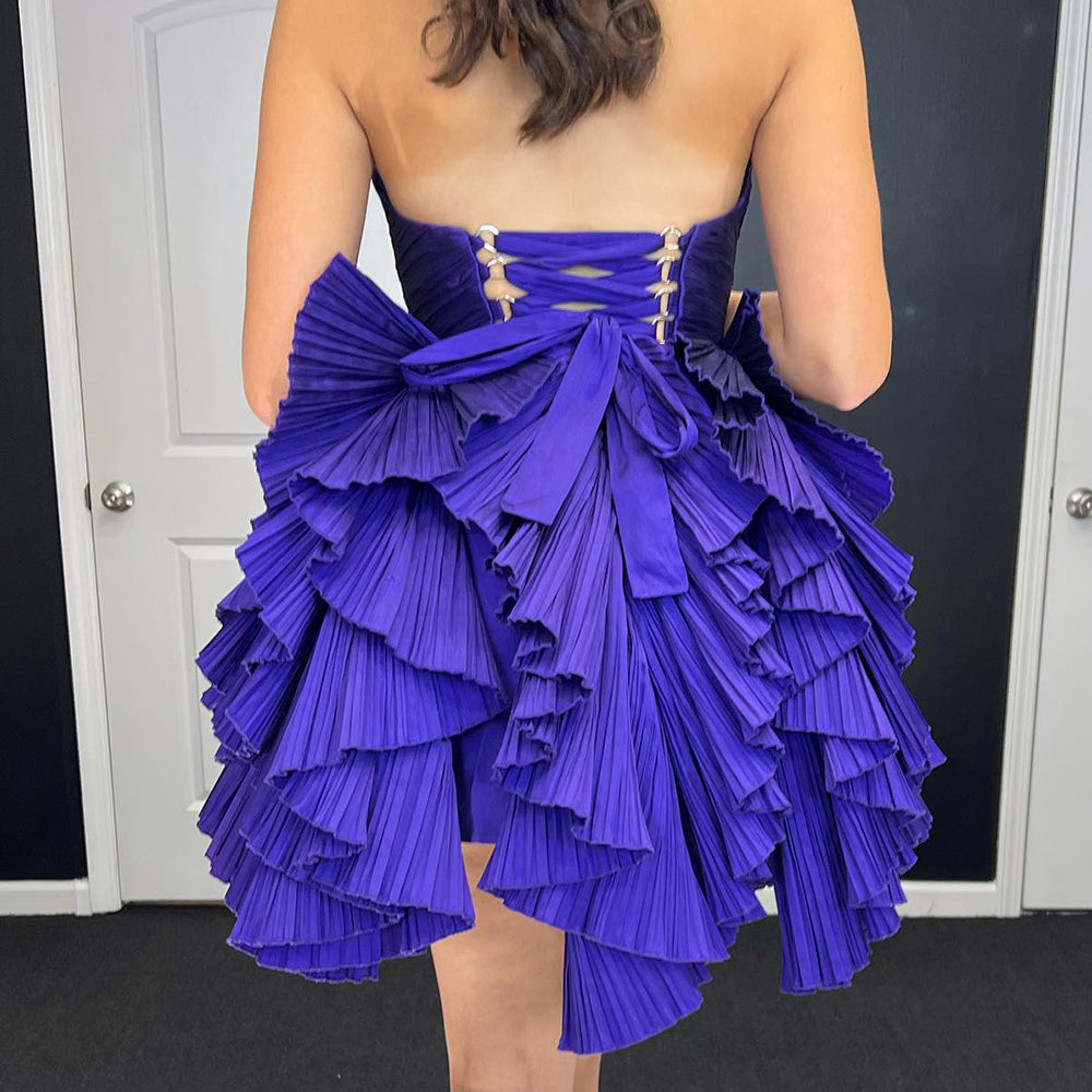 
                  
                    A-Line Royal Blue Sweetheart Short Homecoming Dress with Ruffles
                  
                