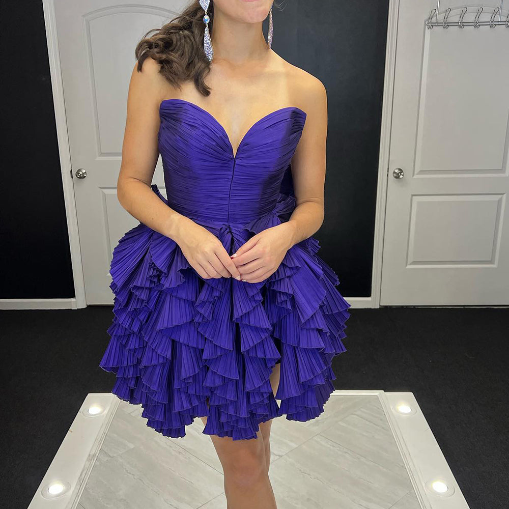 A-Line Royal Blue Sweetheart Short Homecoming Dress with Ruffles