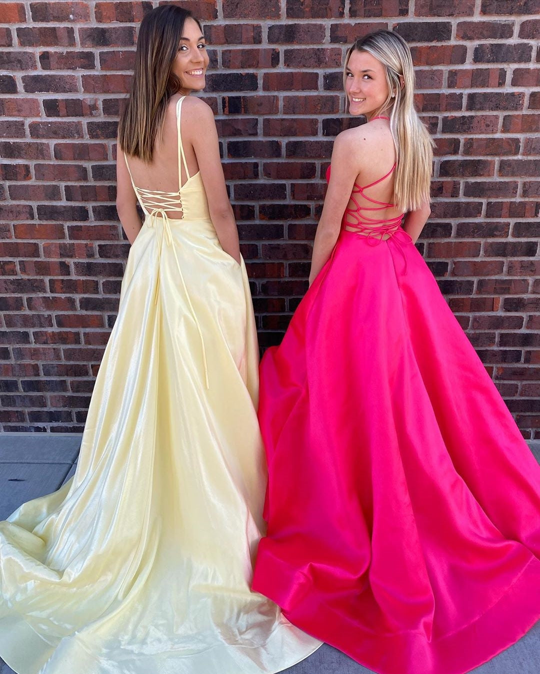 A-line V Neck Backless Front Slit Long Prom Dresses with Pockets-BIZTUNNEL