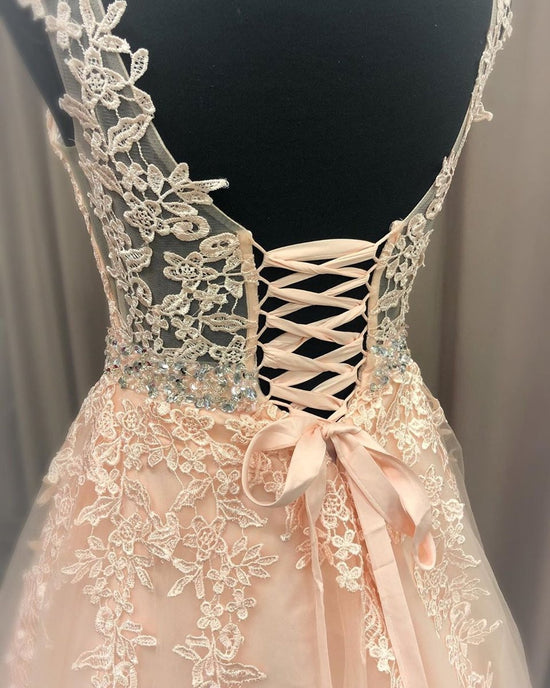 Cargar imagen en el visor de la Galería, A Line V Neck Lace Long Formal Graduation Evening Prom Dresses with Belt-BIZTUNNEL
