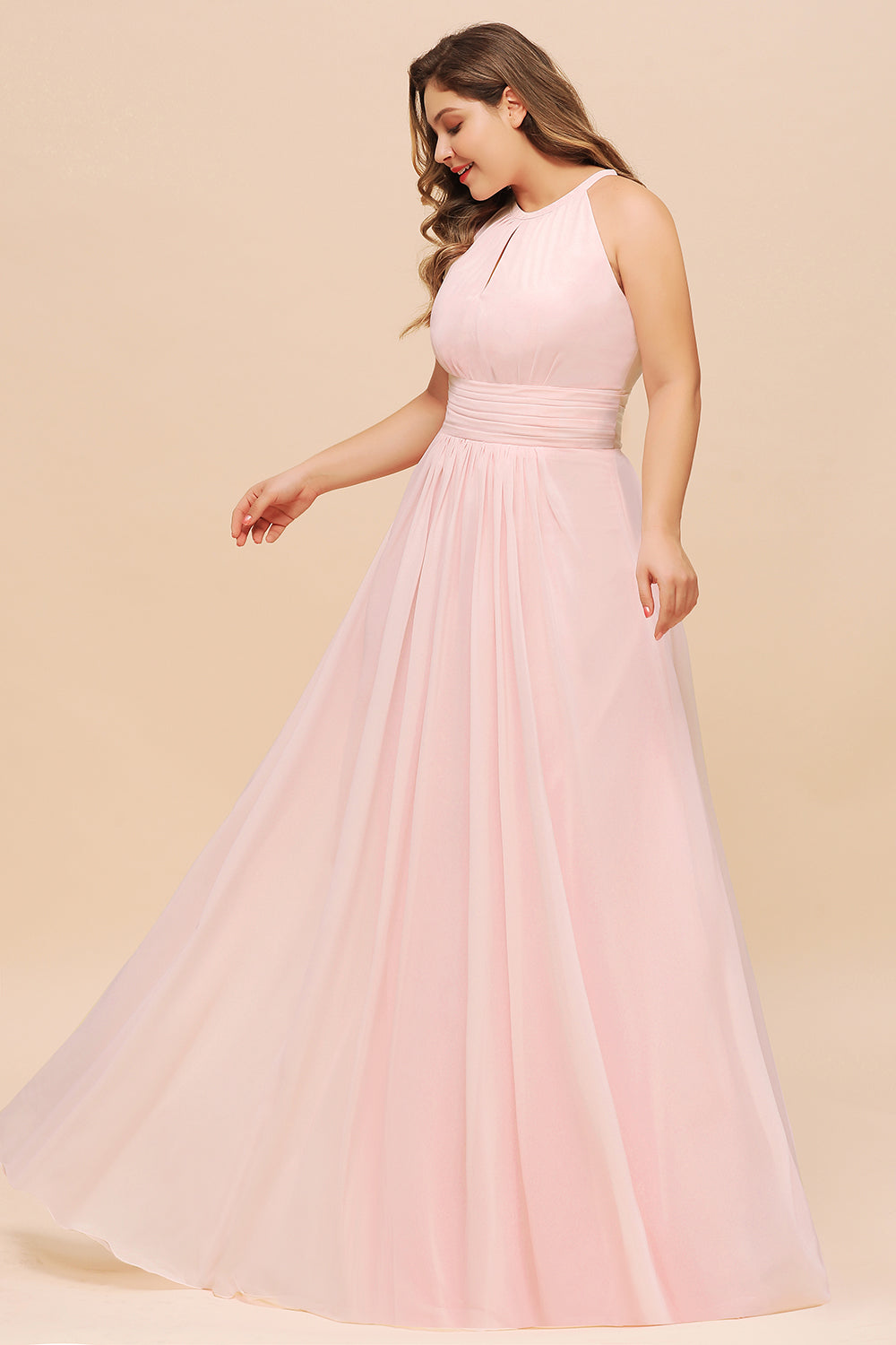 Carregar imagem no visualizador da galeria, Affordable Pink Long Halter Chiffon Plus Size Bridesmaid Dress-BIZTUNNEL

