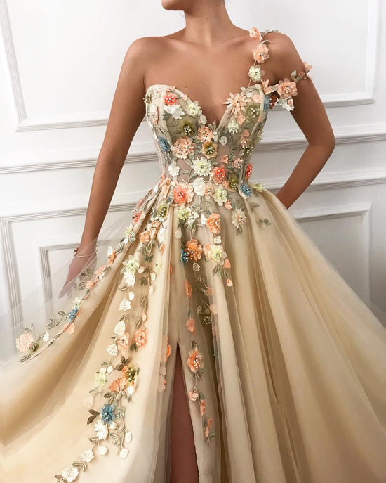 Stunning Long A-line One Shoulder Tulle Prom Dresses main image 1