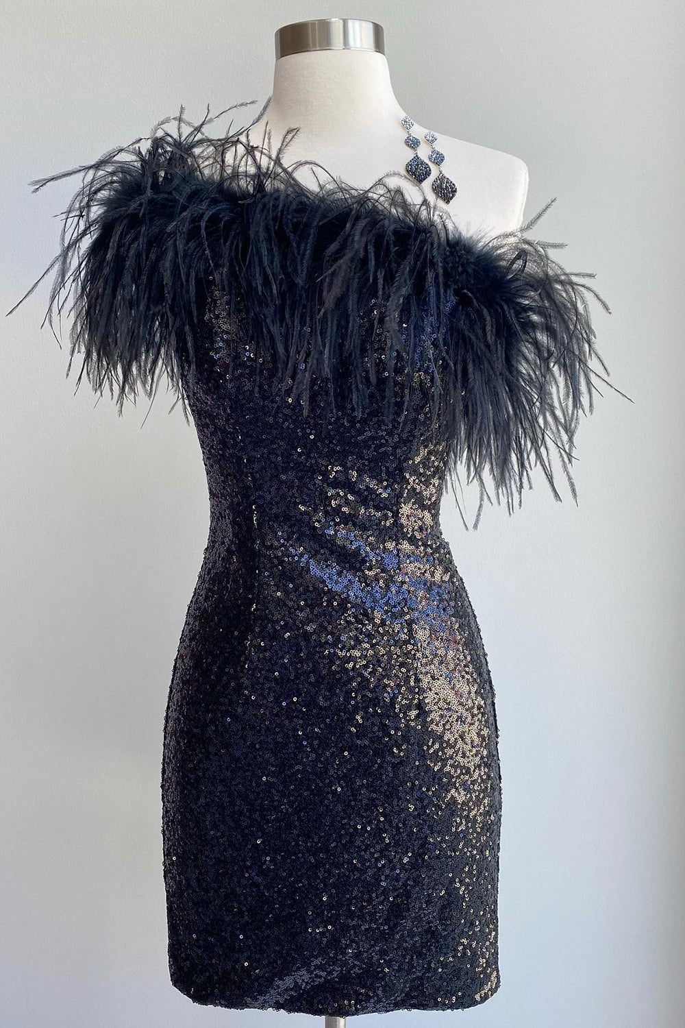 feather homecoming dresses Black Sparkly Tulle Sweetheart Beaded Lace Graduation Dress hc458 Elevate your style and make a statement at your next special occasion. New Arrival Off-the-shoulder Mini Homecoming