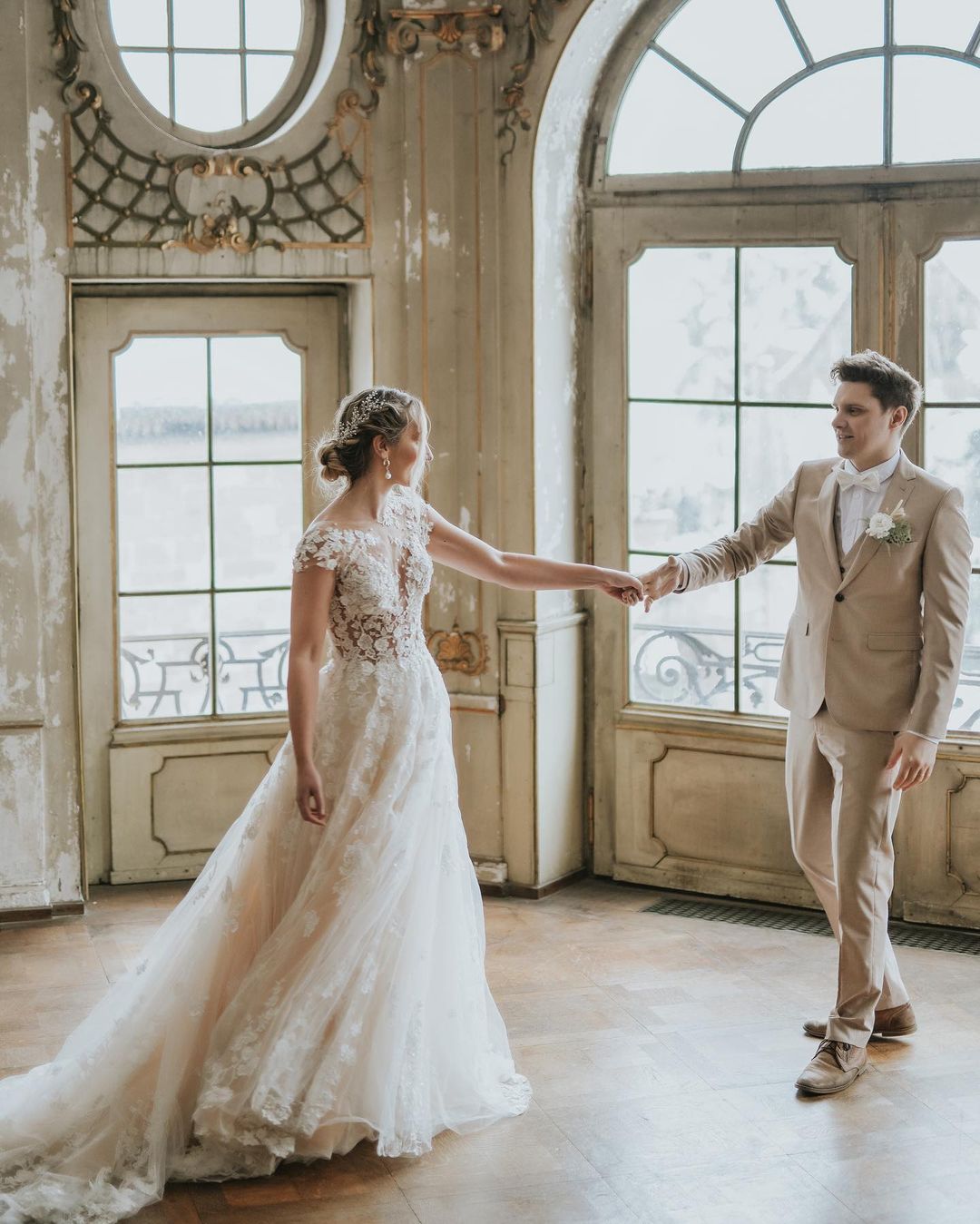 Boho Lace Tulle A Line Wedding Dress Long Sleeves