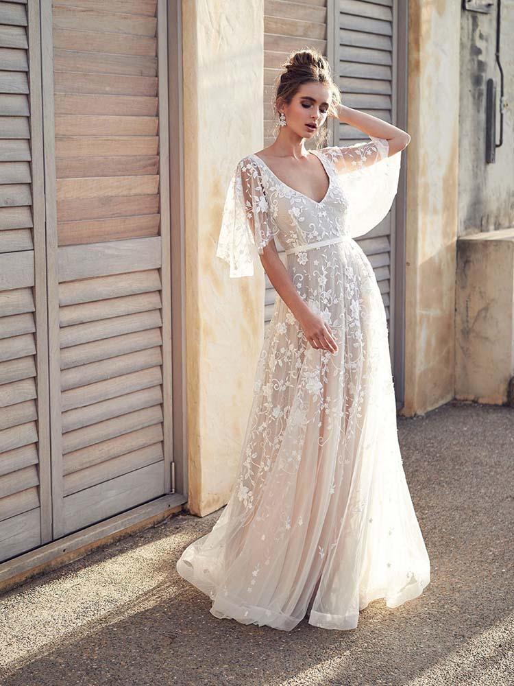 Boho Long A-line V Neck Lace Tulle Wedding Dresses with Sleeves-BIZTUNNEL