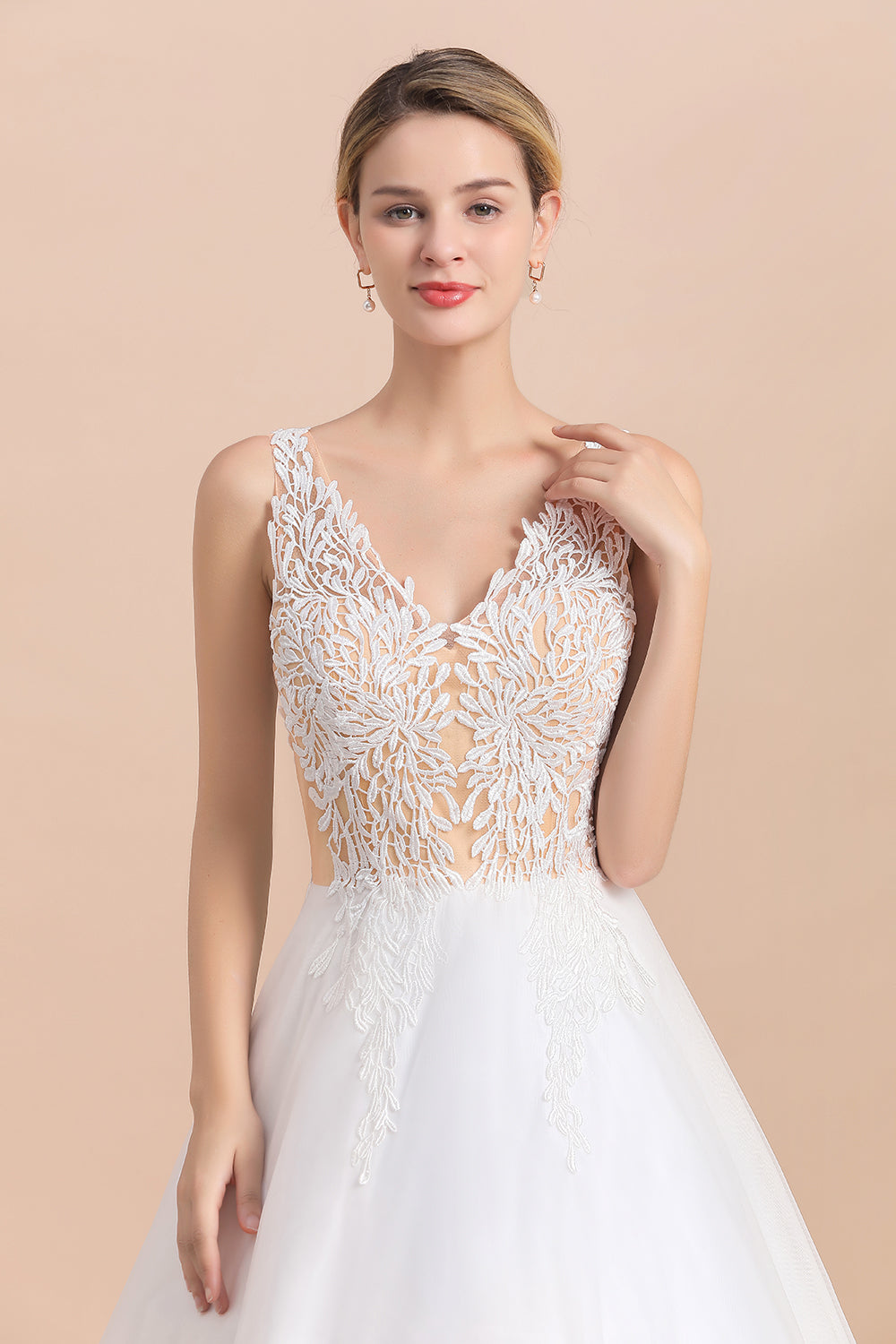Carregar imagem no visualizador da galeria, Boho Long A-line V-Neck Straps Tulle Appliques Lace Wedding Dress-BIZTUNNEL
